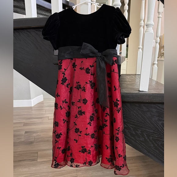 Rare, Too Other - Gorgeous Holiday Dress